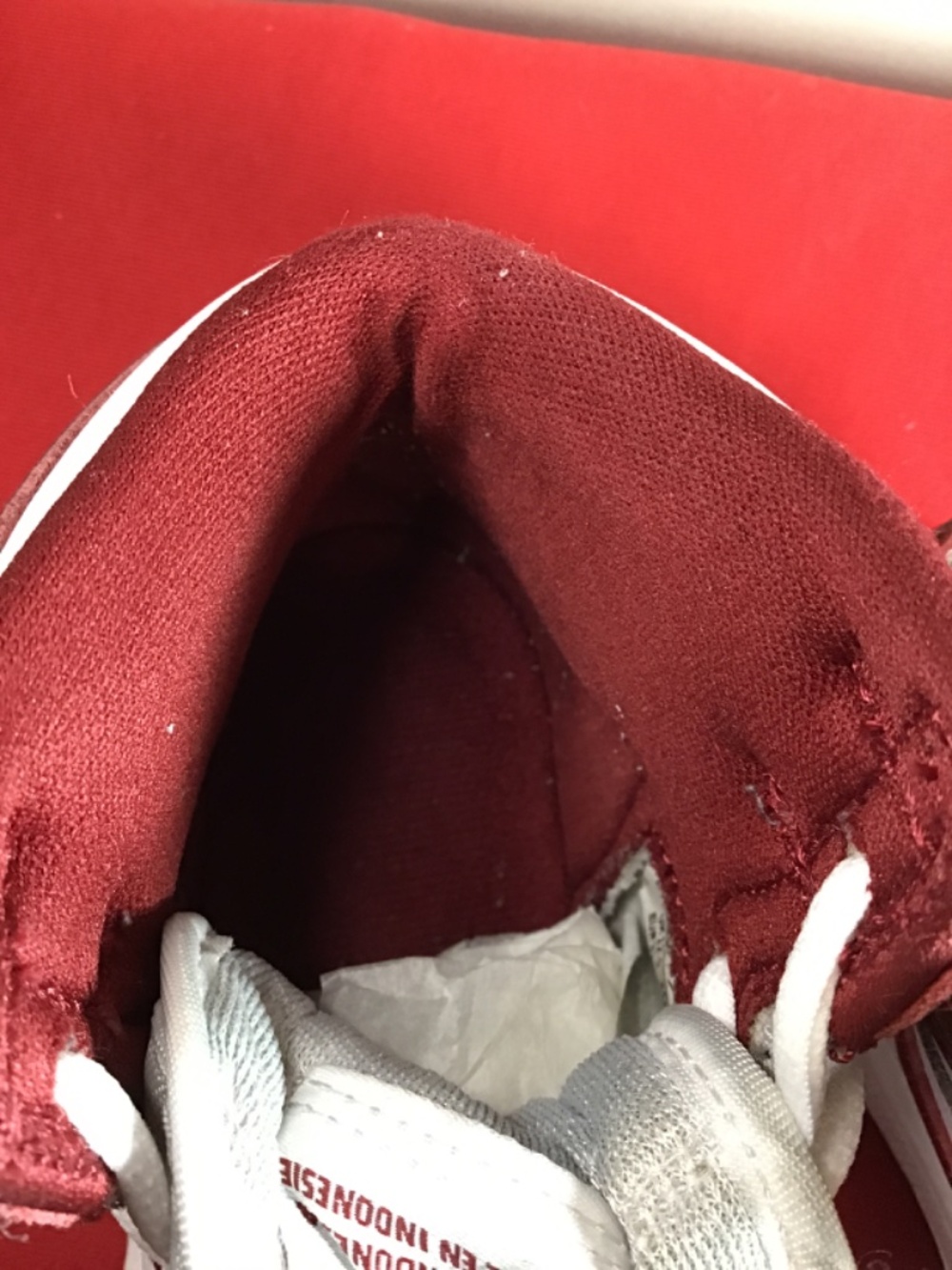 😎❤️Jordan’s 1 Retro High OG, Artisanal Team Red (GS), size 13C, good condition - Picture 4 of 7